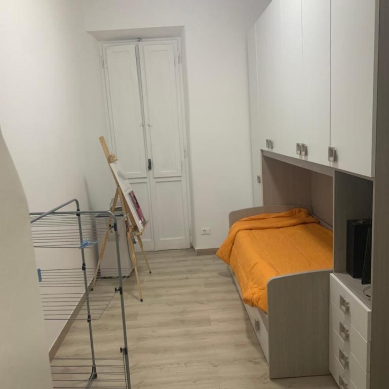 Appartamento Accogliente - Appartamento con 2 Camere da Letto - 3