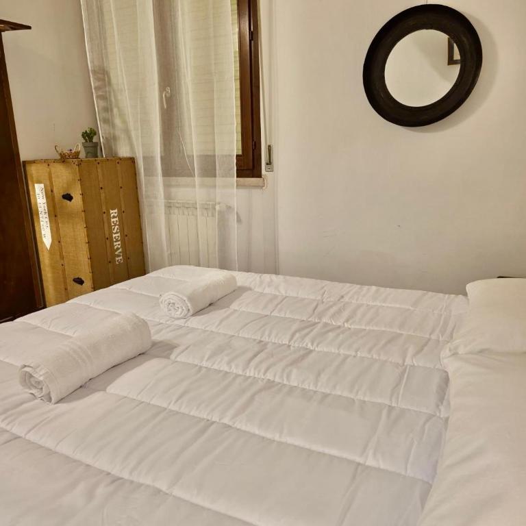 Sisters Guesthouse Cagliari Centro - Camera Familiare con Bagno Privato - 32
