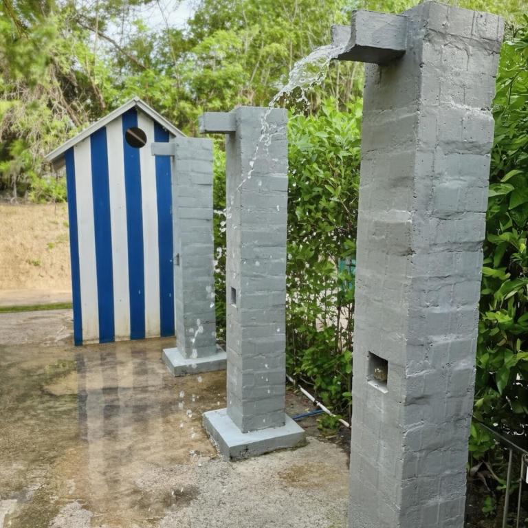 Modern 2BR Near Beach - Hot Water and Wi-Fi - Deluxe Apartment - 25