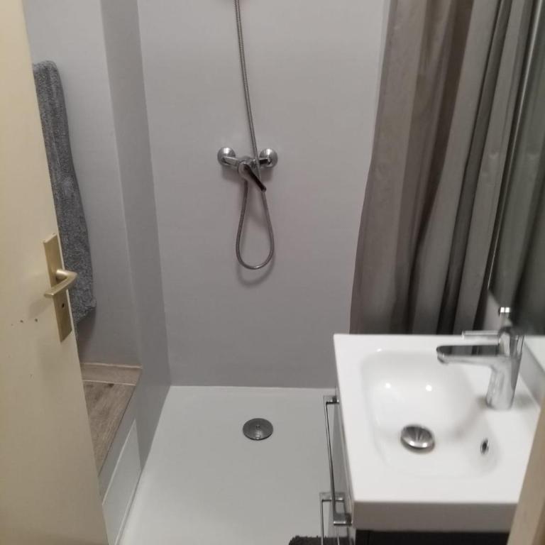 STUDIO CURISTES LAMALOU LES BAINs - Appartement 1 Chambre - 10