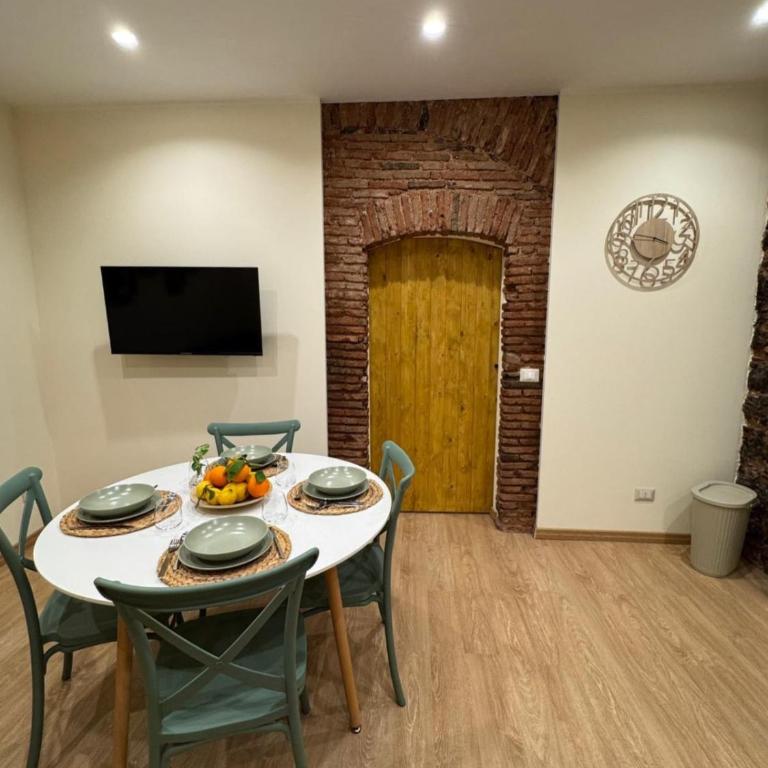 A Casuzza di Nonno Catania Holiday Home - One-Bedroom House - 10