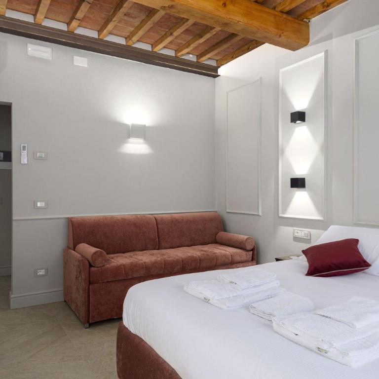 Affittacamere Maison 7 - Camera Matrimoniale con Bagno Privato - 3