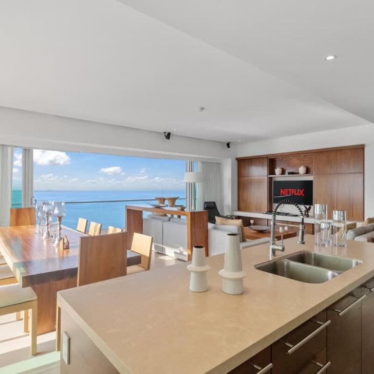 Luxury Beach Front Condo 21st Floor Views - Apartamento - 17
