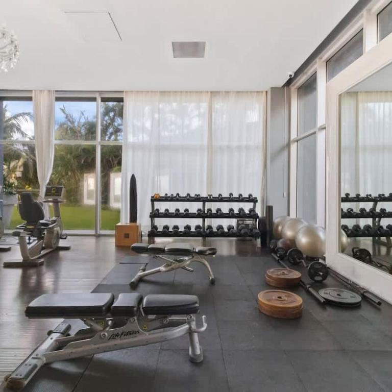 Luxury Beach Front Condo 21st Floor Views - Apartamento - 70