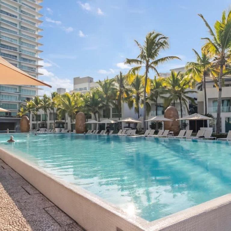Luxury Beach Front Condo 21st Floor Views - Apartamento - 69