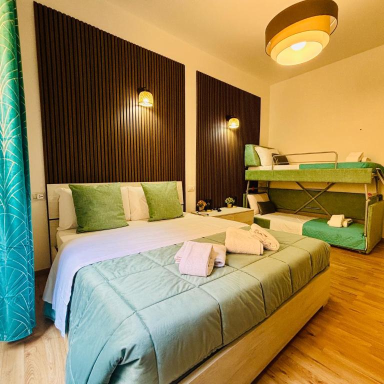 Relaxing Suite Roma Guest House - Camera Familiare con Bagno Privato - 8