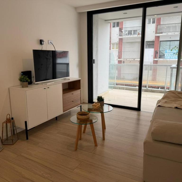 Departamento a metros de Casino y Plaza Colon - One-Bedroom Apartment - 4