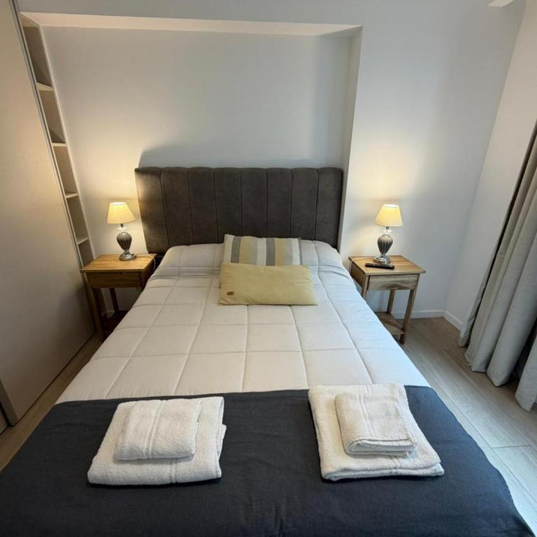 Departamento a metros de Casino y Plaza Colon - One-Bedroom Apartment - 2
