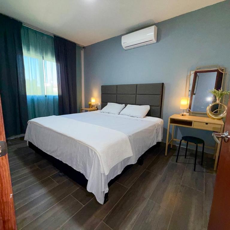 Casa Conchalito - Four-Bedroom House - 8