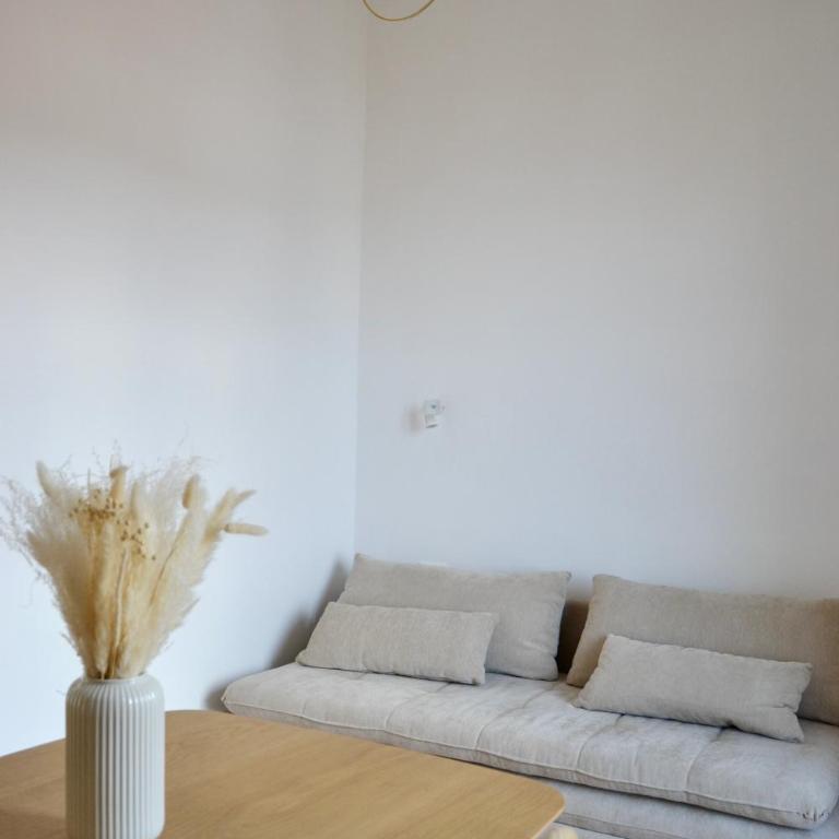 DM Home - Appartamento con 3 Camere da Letto - 25
