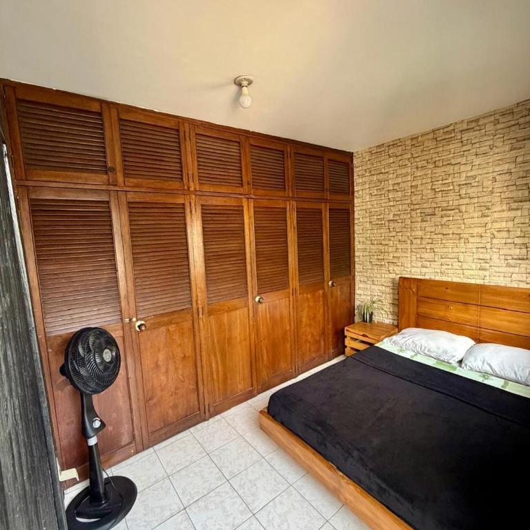 Rock Hostel Medellin - Habitación Doble con baño compartido - 4