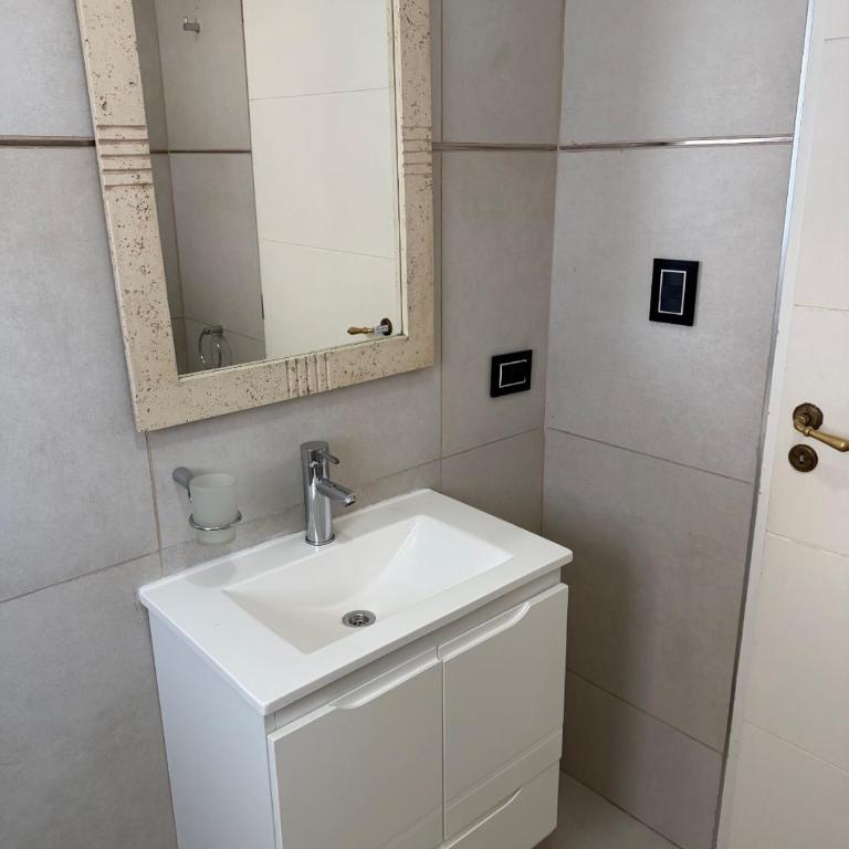 Brisa del mar - One-Bedroom Apartment - 8