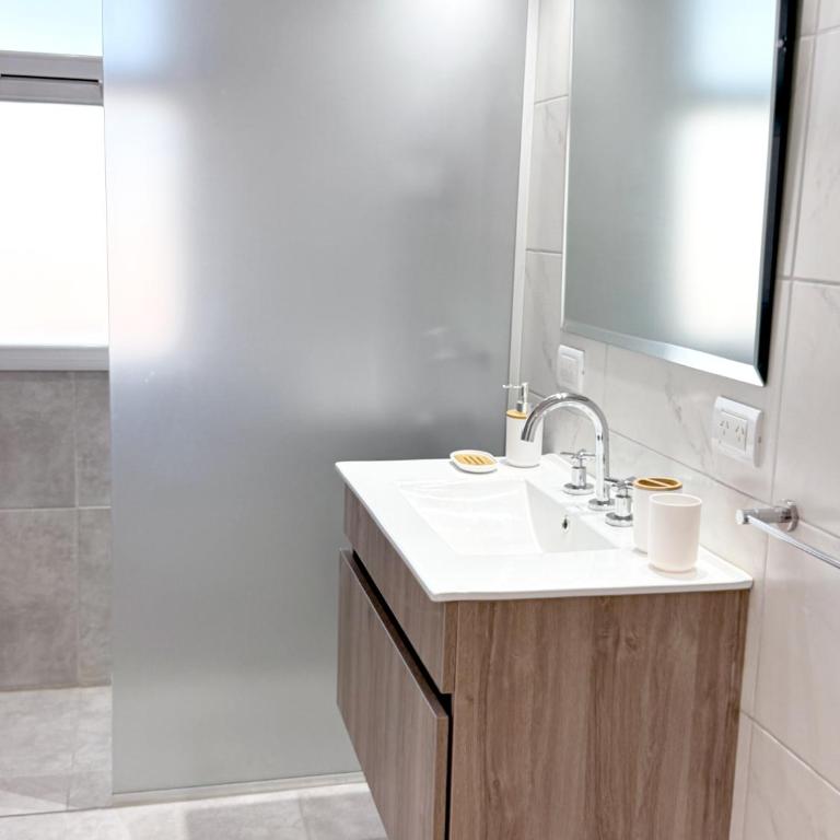 Excelente! a metros del mar con cochera - Two-Bedroom Apartment - 10