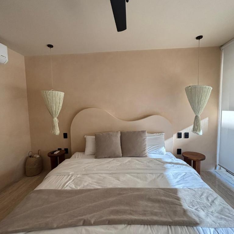 Loch Tulum by The Spot Rentals - Double Room with Terrace - 8
