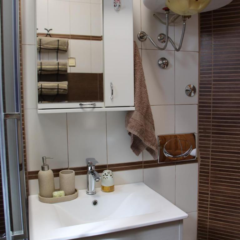 Apartment Slađana i Luna - One-Bedroom Apartment - 32