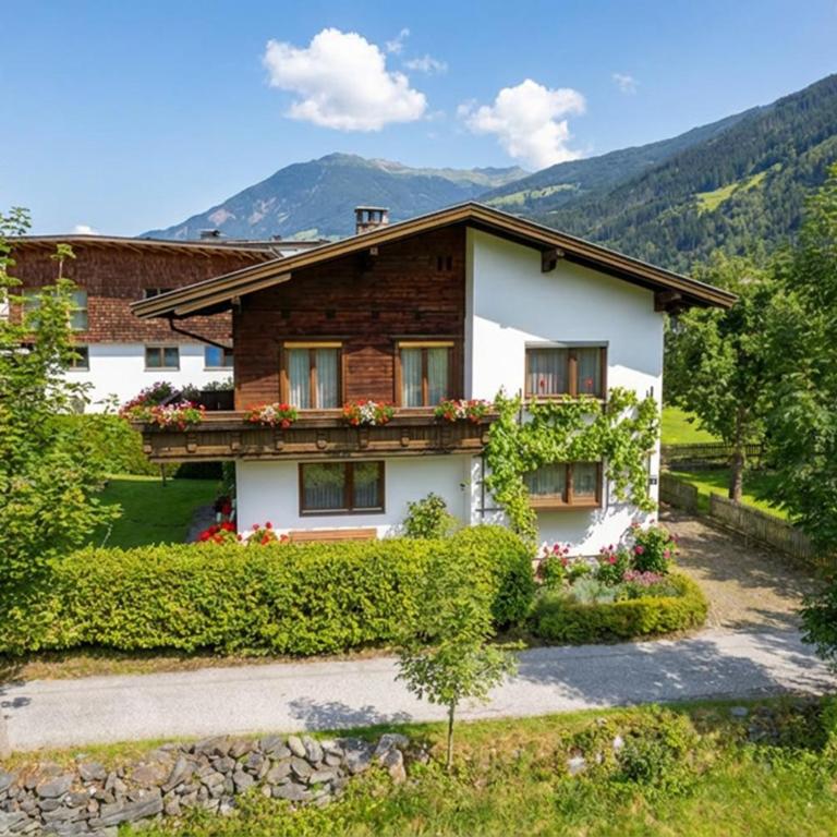 Ferienhaus zum Groassvater - Vacation Home - 1