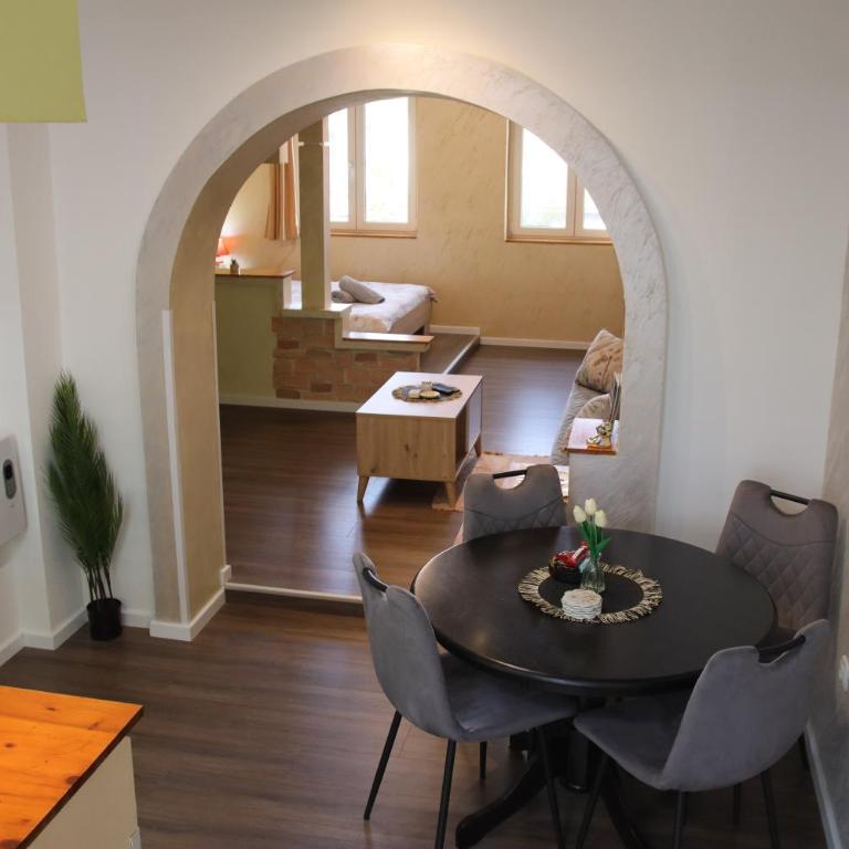 Apartment Slađana i Luna - One-Bedroom Apartment - 3