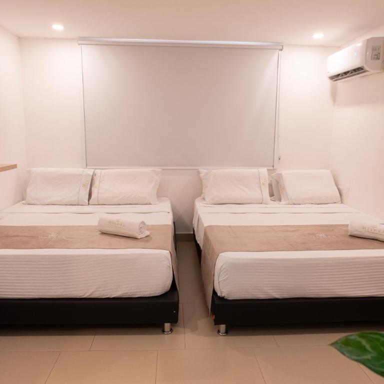 Casa Mishka Hotel Boutique - Quadruple Room with Bathroom - 4