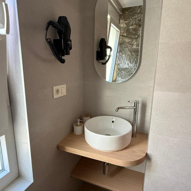 Pensión el Horno REFORMADO - Habitación Doble con baño privado - 16
