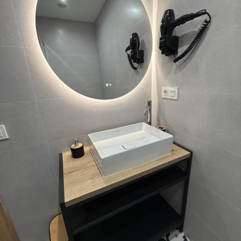 Pensión el Horno REFORMADO - Habitación Doble con baño privado - 13