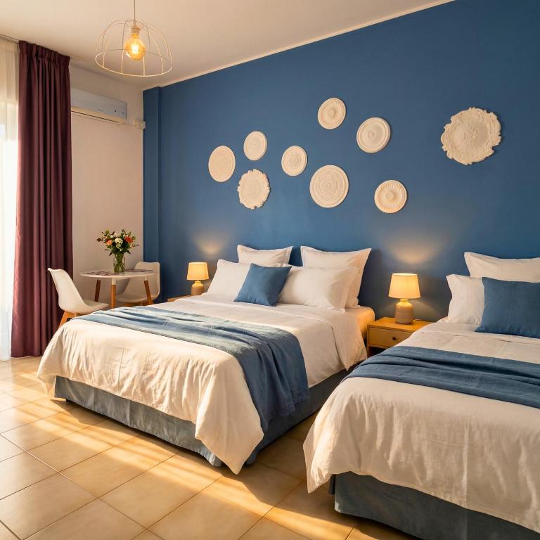 Melo Accommodations - Quadruple Room with Balcony - 2