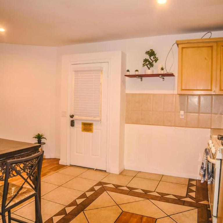 Stylish Apartment Upscale Chapultepec District - One-Bedroom Apartment with Garden View - 12