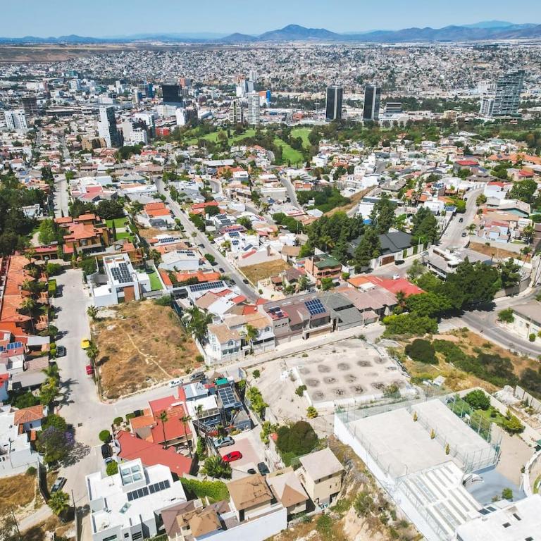 Stylish Apartment Upscale Chapultepec District - One-Bedroom Apartment with Garden View - 6