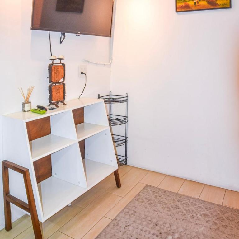 Stylish Apartment Upscale Chapultepec District - One-Bedroom Apartment with City View - 3