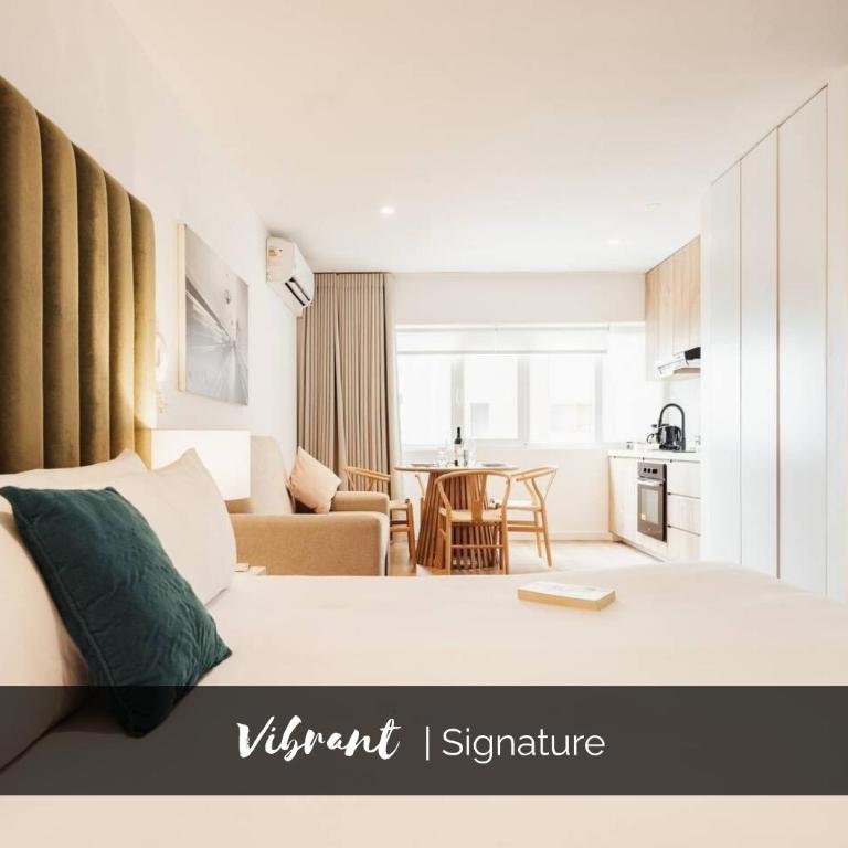 Chateau Studios by Vibrant - Estudio con cama extragrande y sofá cama - 1