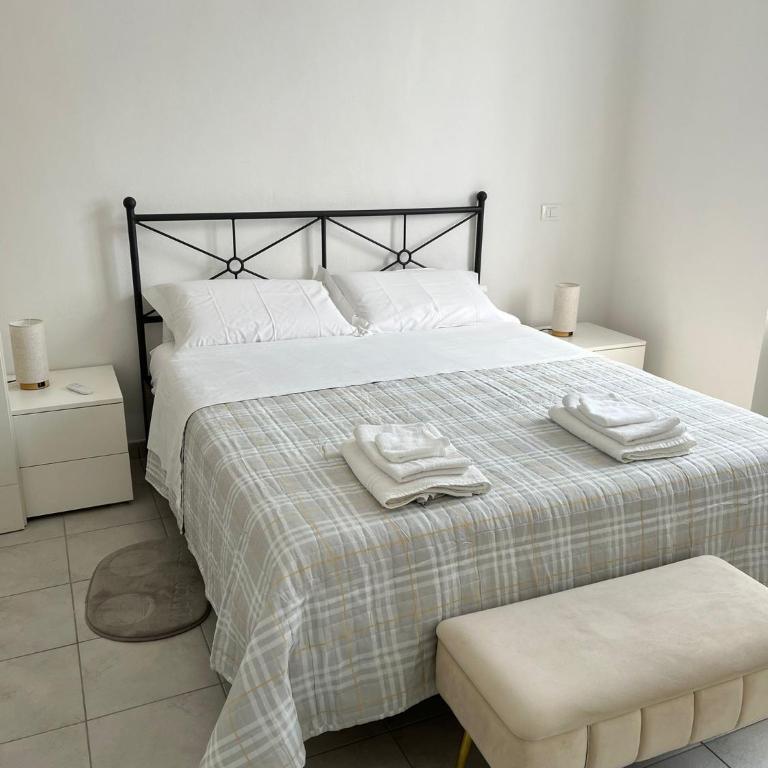 Dolce Casa La Spezia - Appartamento con 2 Camere da Letto - 2