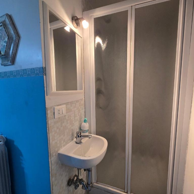 Rome Garden House - Two-Bedroom House - 29
