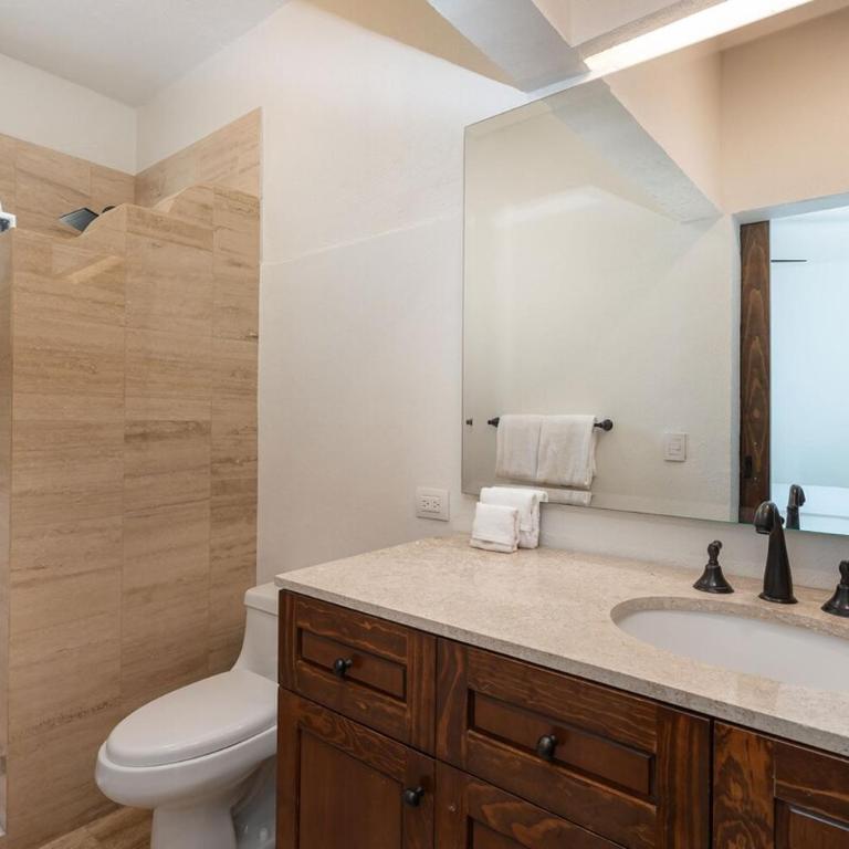 Casa Rose, 6BR Estate with Private Pool & Rooftop - Villa - 18