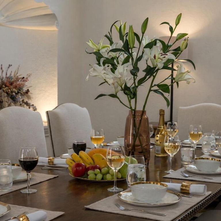Casa Rose, 6BR Estate with Private Pool & Rooftop - Villa - 11