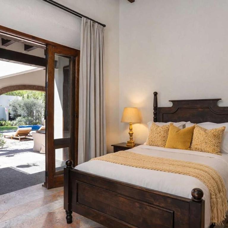 Casa Rose, 6BR Estate with Private Pool & Rooftop - Villa - 32