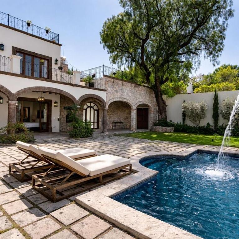 Casa Rose, 6BR Estate with Private Pool & Rooftop - Villa - 2