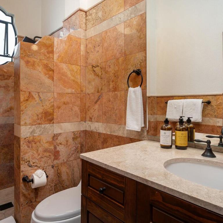 Casa Rose, 6BR Estate with Private Pool & Rooftop - Villa - 30