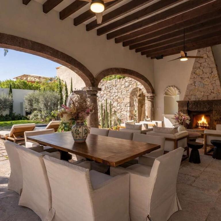 Casa Rose, 6BR Estate with Private Pool & Rooftop - Villa - 35