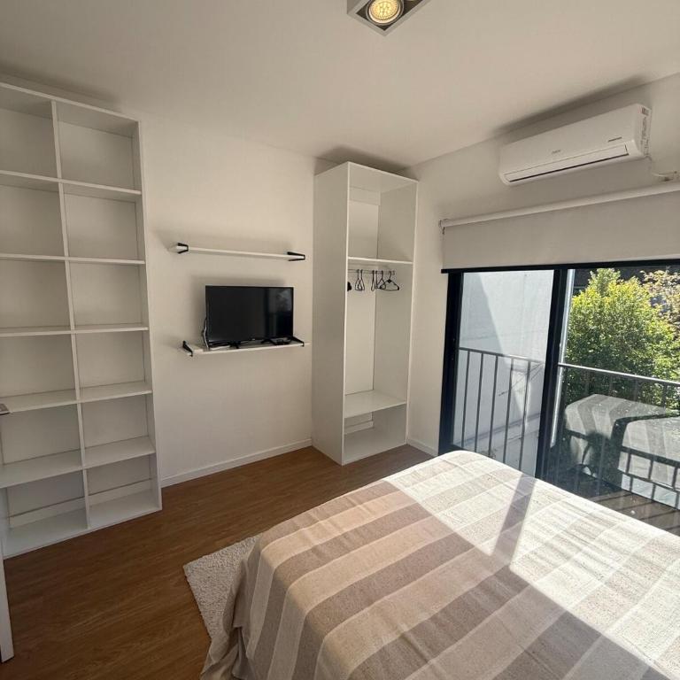 Departamento moderno con patio y pileta - Apartamento de 2 dormitorios - 3