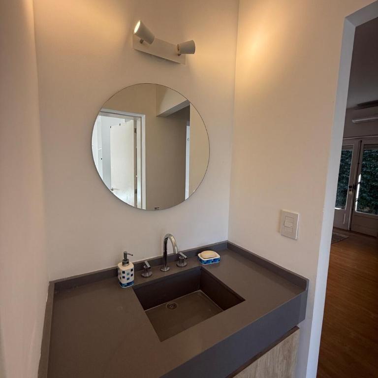 Departamento moderno con patio y pileta - Apartamento de 2 dormitorios - 6