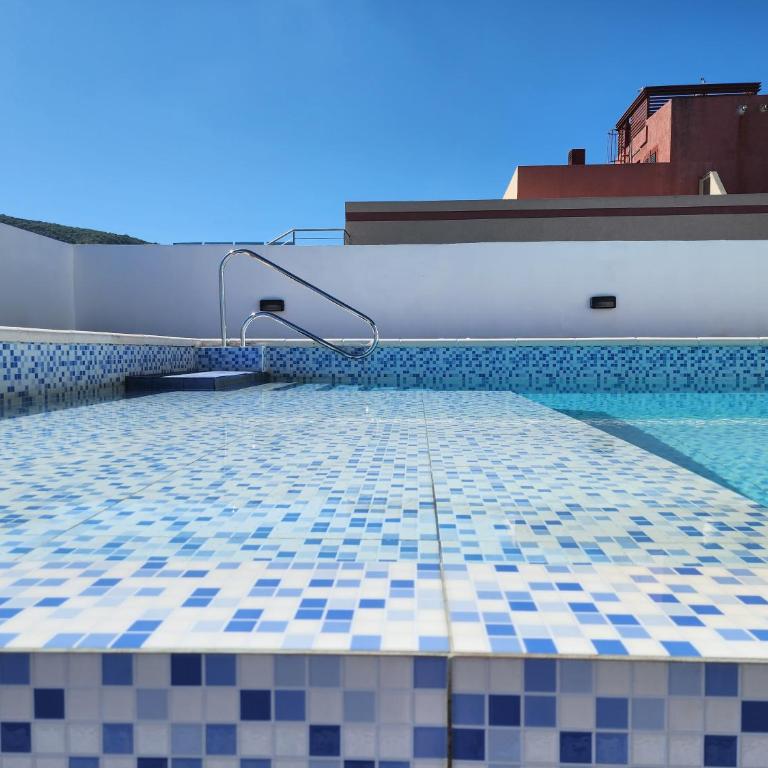 Cálido depto con buena ubicación - Apartamento de 1 dormitorio con balcón y vistas a la montaña - 30