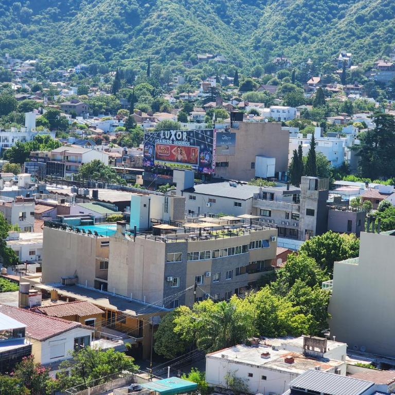 Cálido depto con buena ubicación - Apartamento de 1 dormitorio con balcón y vistas a la montaña - 33