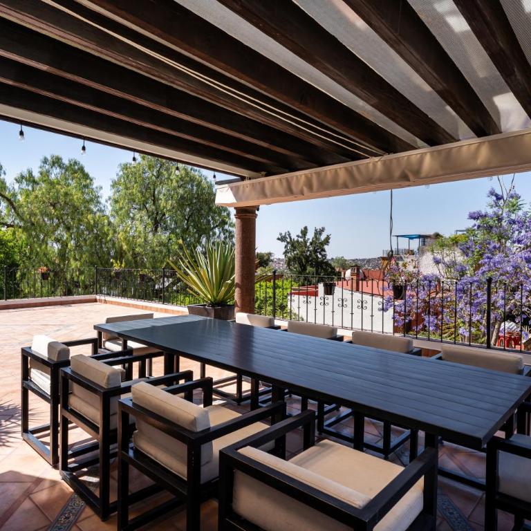 Casa Rose, 6BR Estate with Private Pool & Rooftop - Villa - 44