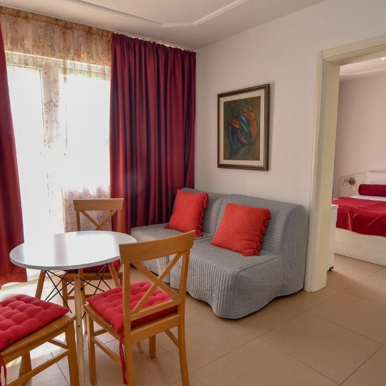 Hotel Aruba - Apartman s 1 Spavaćom Sobom i Balkonom - 9