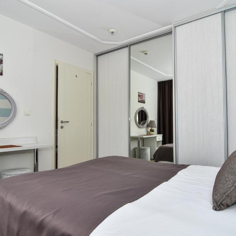 Hotel Aruba - Apartman s 1 Spavaćom Sobom i Balkonom - 6