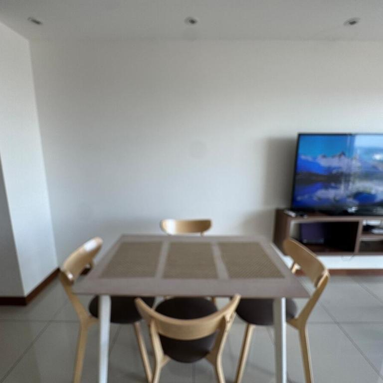 Spacious apartment with a beautiful view and fast WiFi - One-Bedroom Apartment - 3
