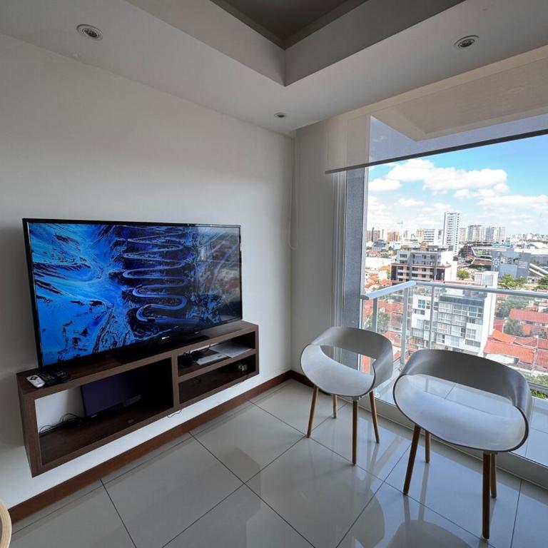 Spacious apartment with a beautiful view and fast WiFi - One-Bedroom Apartment - 9