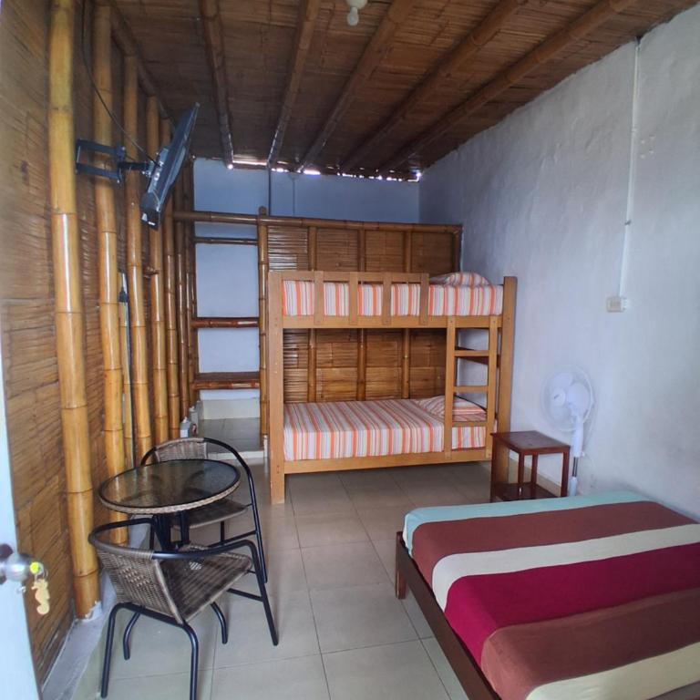 Sumarfe - Habitación Cuádruple Clásica - 1
