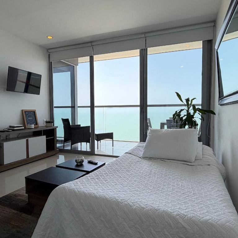2704 Morros City - Spectacular beachfront apt - Apartment - 27