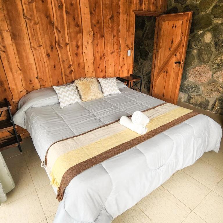 Ayllupelli - Two-Bedroom Chalet - 5
