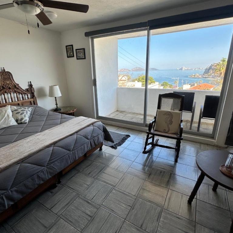 Villa Centenario Entire House - Six-Bedroom House - 1